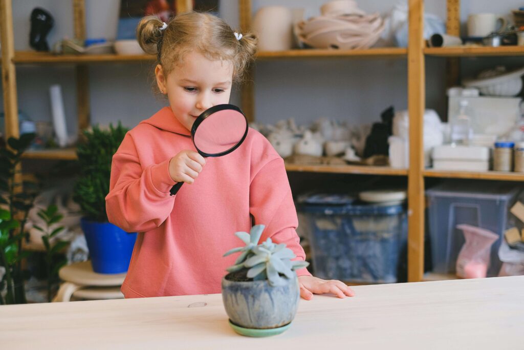 Child magnifying glass.